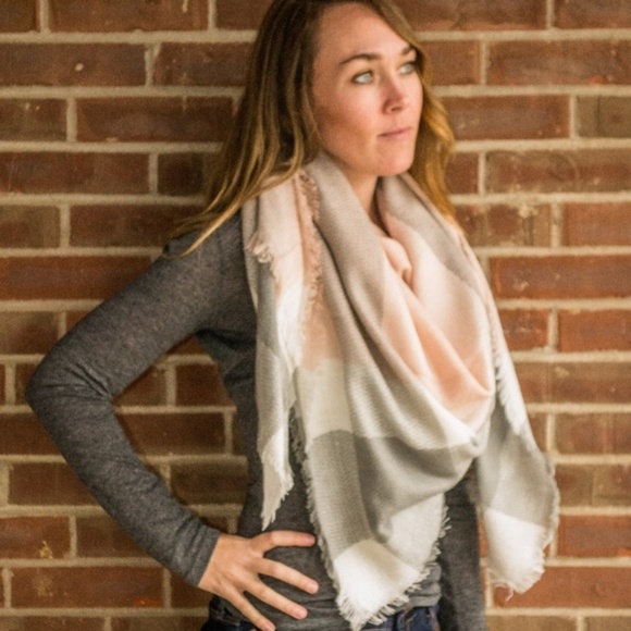 Pale Peach Pink Gray Oversized Soft Blanket Scarf - Picture 3 of 4